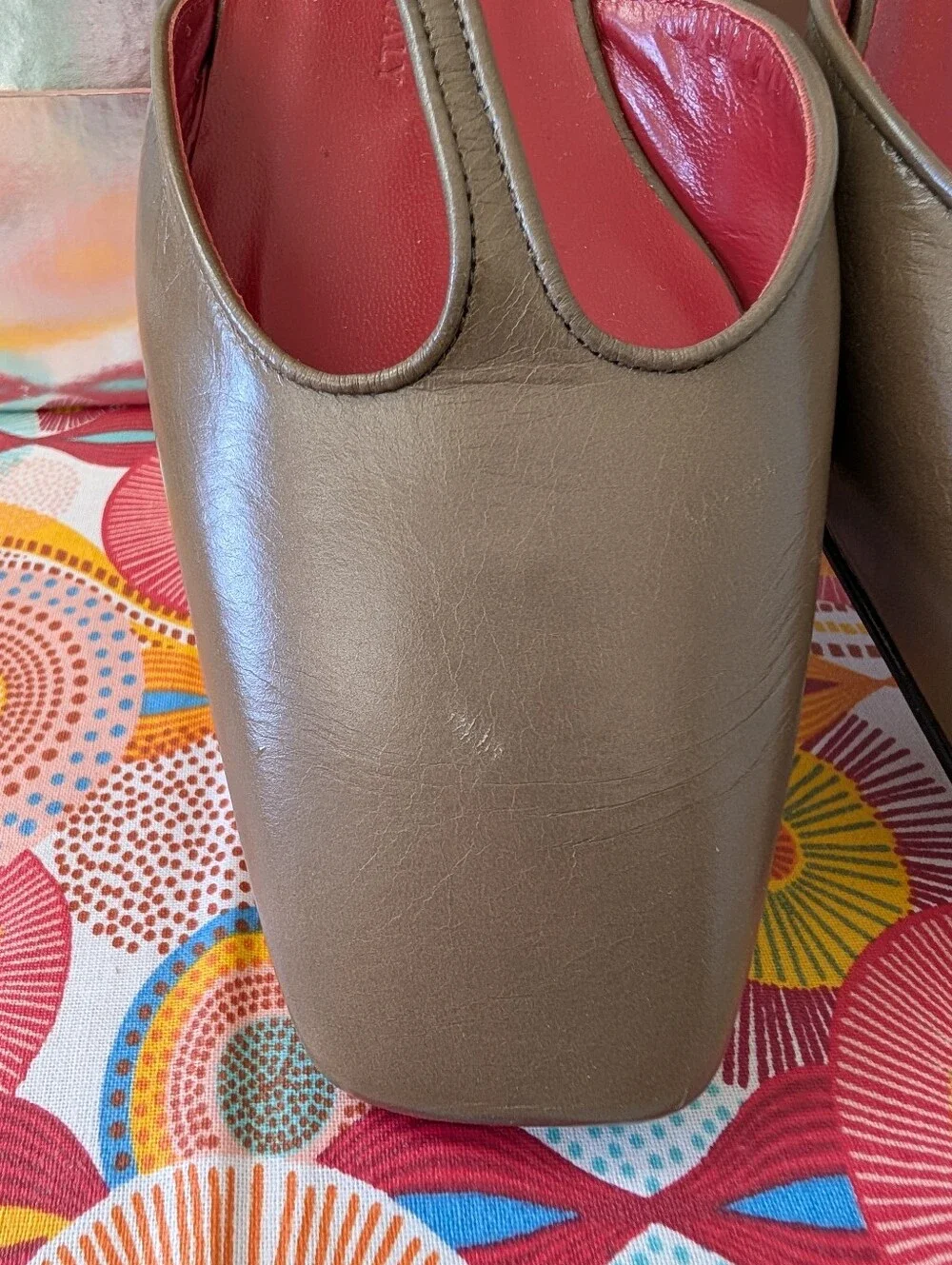 J Crew Made-in-Italy T-strap heels in leather CR930  Size 9.5 *Flawed